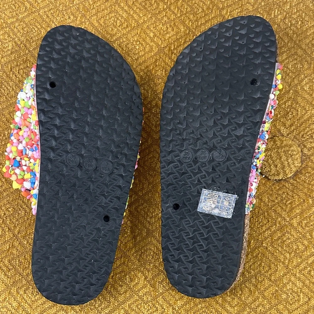 Beaded Slip On Summer Sandals Multicolor Womens Size 7 NWOT - Picture 3 of 3